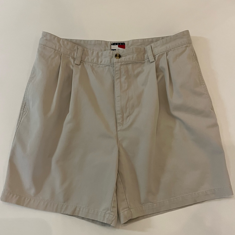 Men’s Tommy Hilfiger Shorts, Size 36